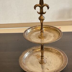 Vintage tier tray